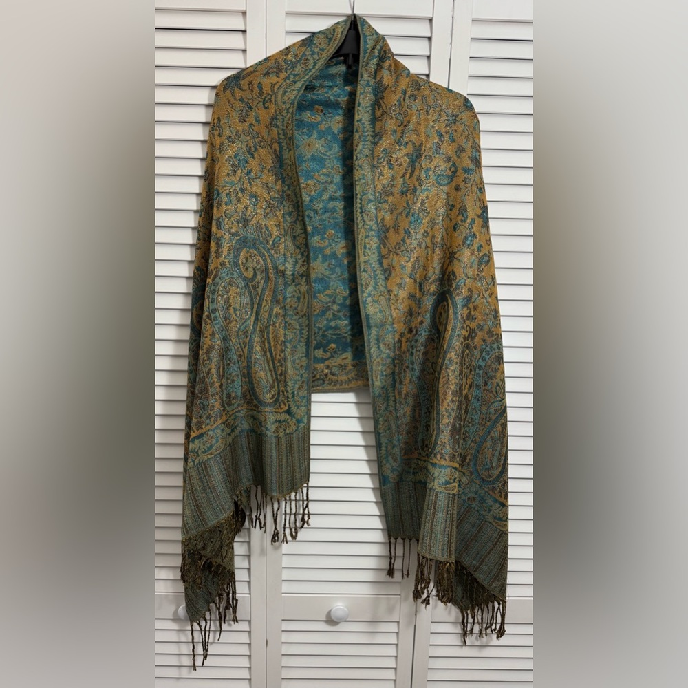 Vibrant Paisley Pashmina Shawl Scarf Wrap Reversible Fringed Boho Hippie 27”x73”